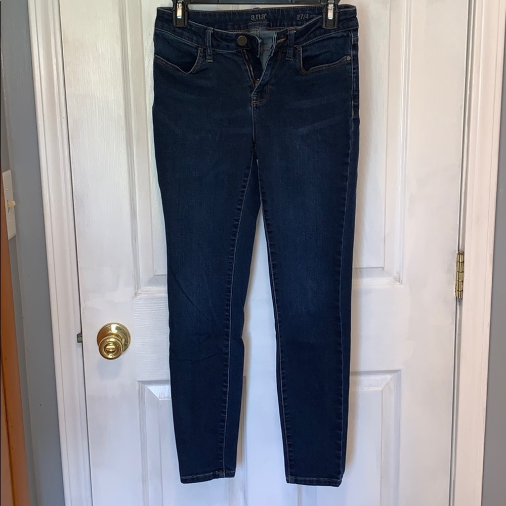 a.n.a. Jeans